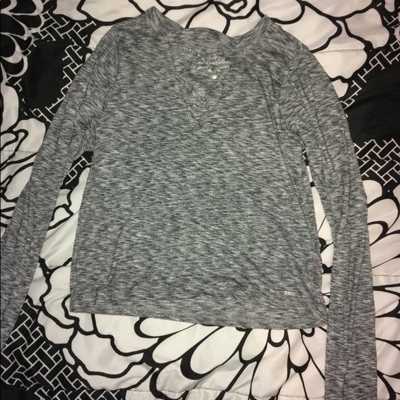 Hollister Tops - Women’s hollister crop top